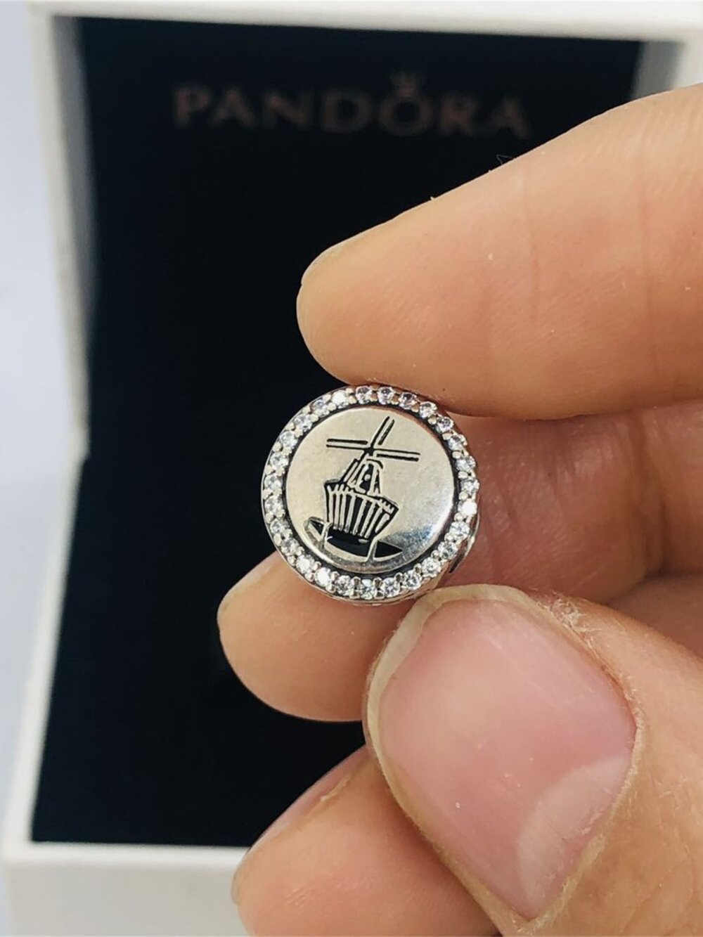 ✨🔥Pandora Holland Windmill Dangle Charm Travel Pendant